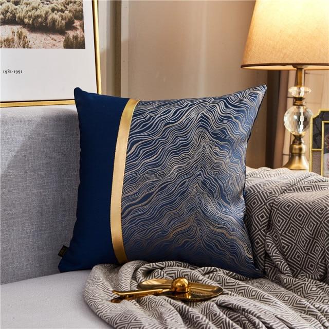 Housse de coussin en soie bleu royal