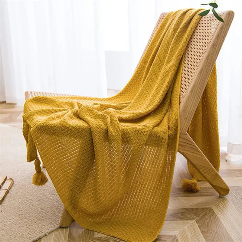 plaid macramé jaune moutarde à pompons